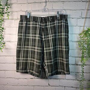 MENS HAGGAR H26 SHORTS BLACK GRAY PLAID SIZE 34 GOLF  100% POLYESTER  EUC